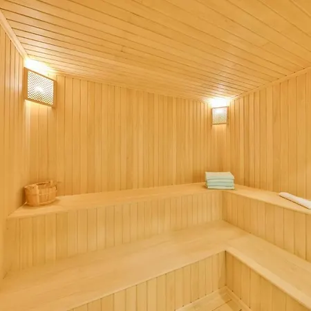Paradise Luxury With Sauna ヴィラ *