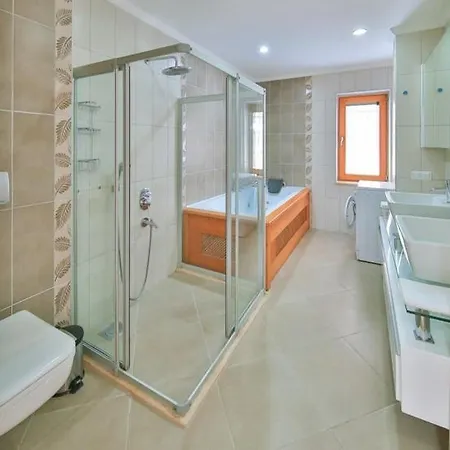 Paradise Luxury With Sauna 别墅 *